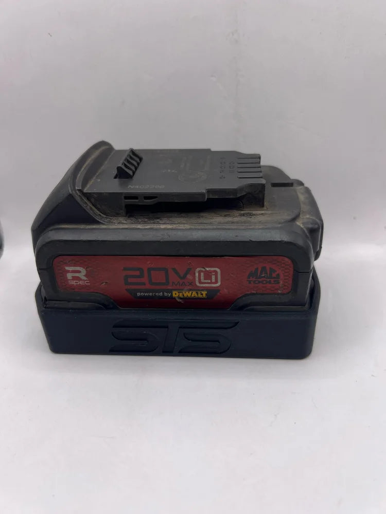 STS Auto Design Tools DCB205G/MB204 Magnetic Battery Cover DWDCB205G